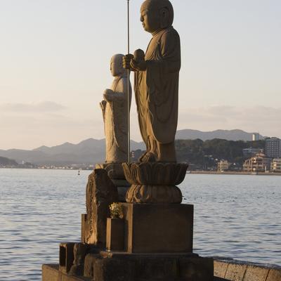 Jizō is the guardian of children, particularly children who died before their parents.
