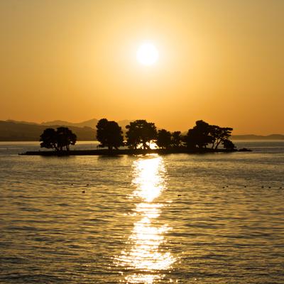 Yomegashima (a small island) in Lake Shinji.