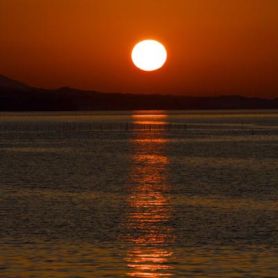 The sunset on Lake Shinji.