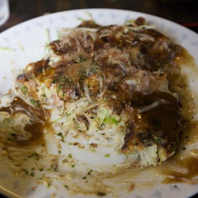 Delicious okinomiyaki.
