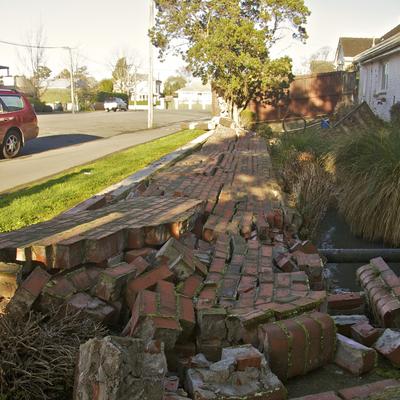 Another horizontal fence - maybe its a new trend in Christchurch?